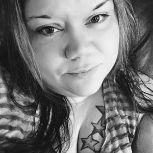 Meet your Posher, Mae